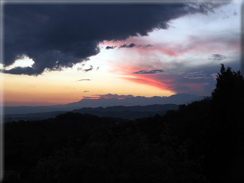 foto Tramonto sui Colli Ezzelini